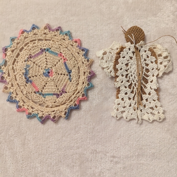 ✨3/$15✨ Crocheted Items - Picture 3 of 5